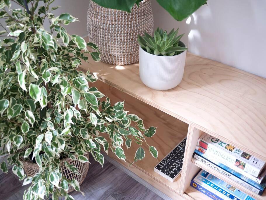 Contemporary 2 Minutes From Station Appartement